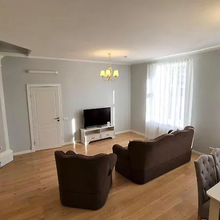 Kalnina Street In Centre Apartment Riga